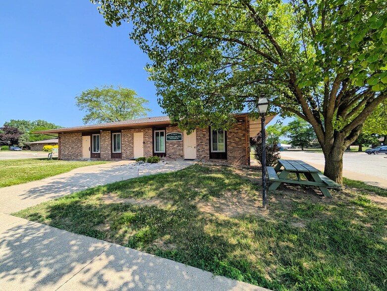 More Photos Of 1134 S Linden Rd, Flint Medical For Sale