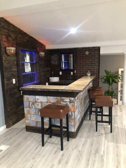 More Photos Of 1905 Bardstown Rd, Louisville Storefront Retail Residential For Sale