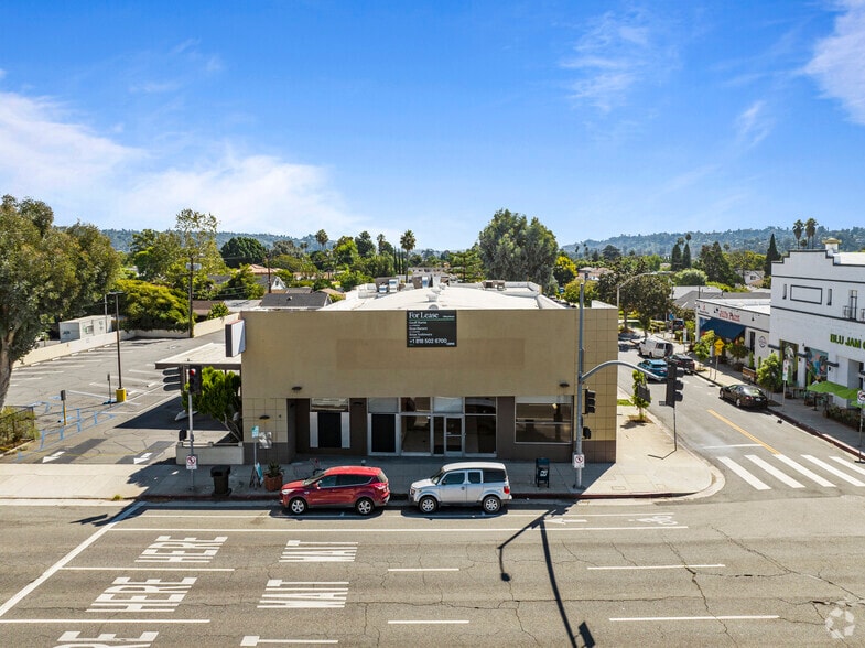 More Photos Of 3250 Glendale Blvd, Los Angeles Storefront Retail Office For Lease