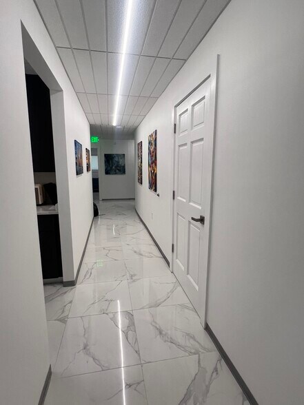 More Photos Of 1956 Bayshore Blvd, Dunedin Office For Lease