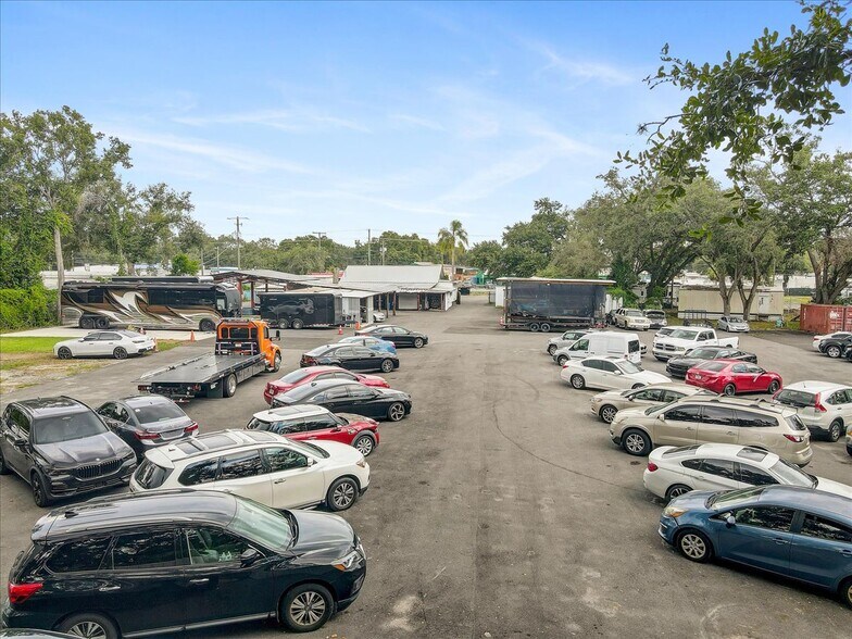 More Photos Of 11309 E US Highway 92, Seffner Warehouse For Sale
