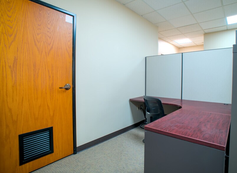 More Photos Of 1611 E 4th St, Santa Ana Loft Creative Space For Lease