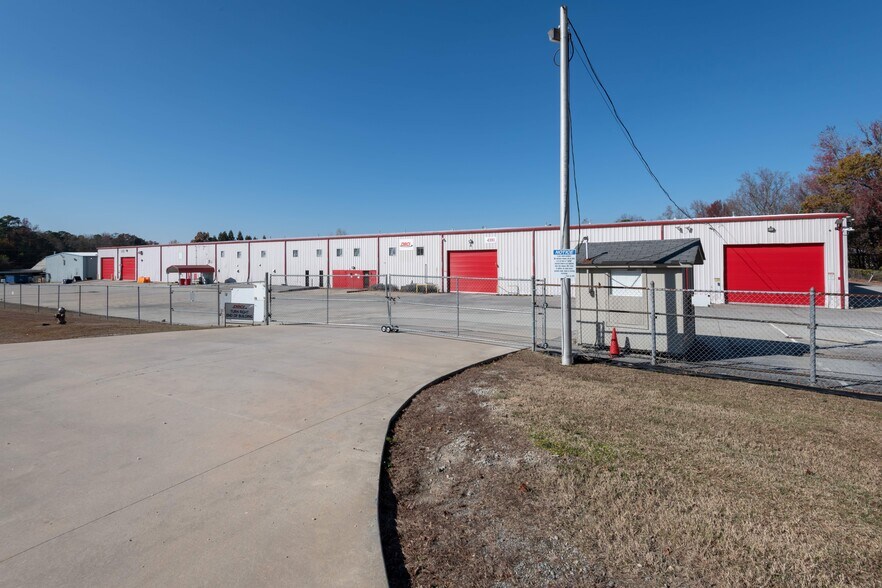 More Photos Of 4310 Industrial Access Rd, Douglasville Unknown For Lease