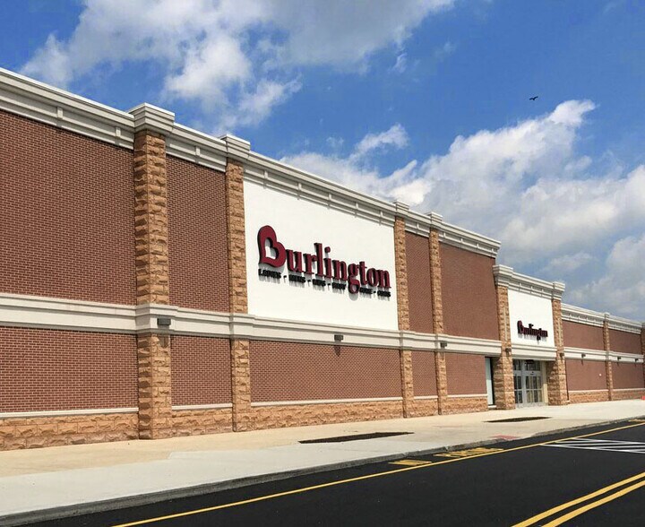 More Photos Of 2300-2320 Dixwell Ave, Hamden Unknown For Lease