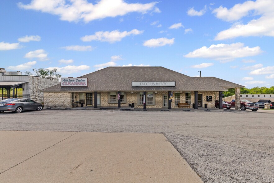 More Photos Of 621 N FM 1187, Aledo Office For Lease