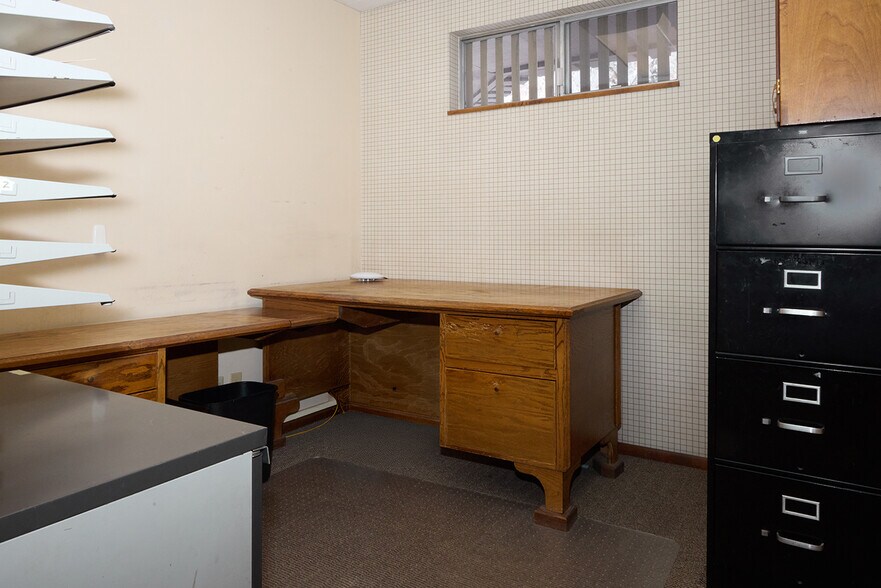 More Photos Of 150 E 200 N, Logan Medical For Sale