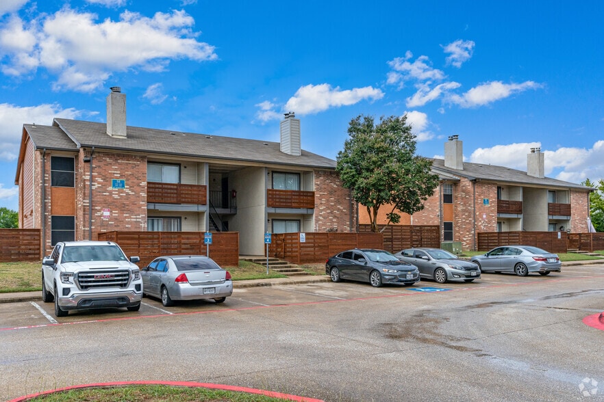 More Photos Of 4271 Altoona Dr, Dallas Apartments For Sale