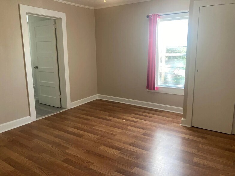 More Photos Of , Lexington Specialty For Sale