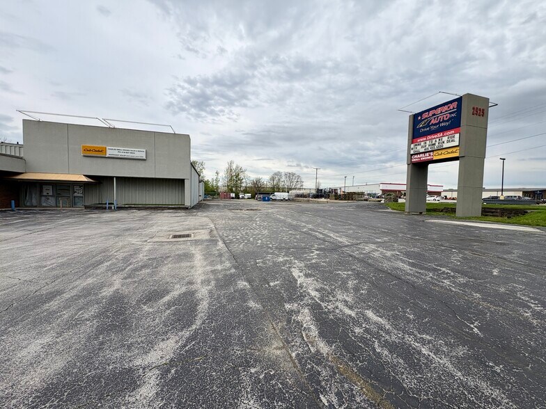 Primary Photo Of 2525 W Market St, Tiffin Freestanding For Lease