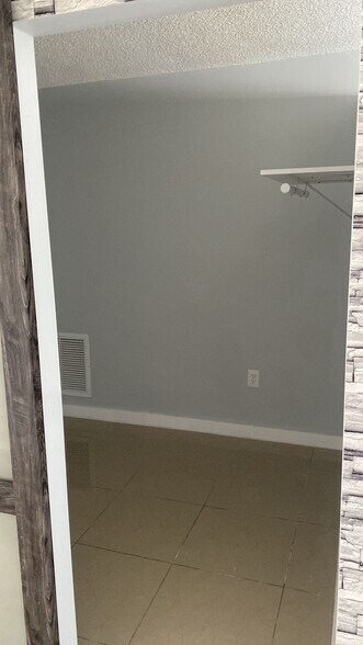 More Photos Of 7221 Venetian St, Miramar Apartments For Sale