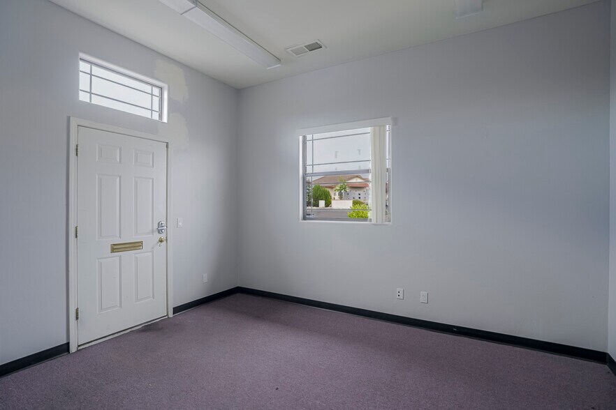 More Photos Of 3107 Clearwater Dr, Prescott Office For Sale