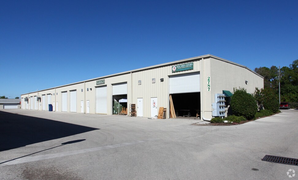 More Photos Of 2787 N Airport Rd, Fort Myers Warehouse For Lease