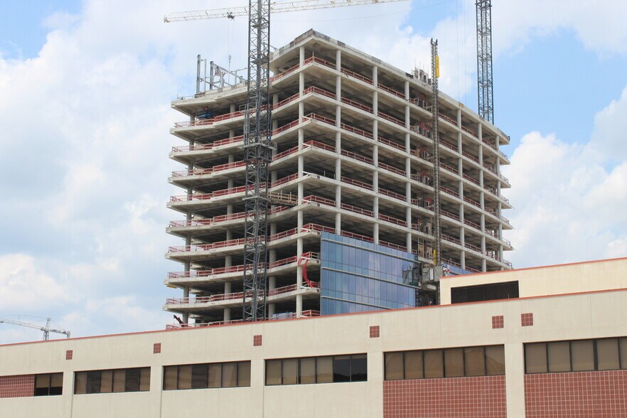 More Photos Of 614 E 12th St, Austin Office For Sale