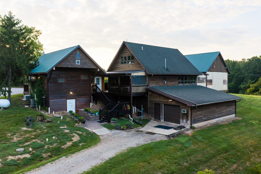 More Photos Of 401 Gilkey Ridge Rd, Shade Winery Vineyard For Sale