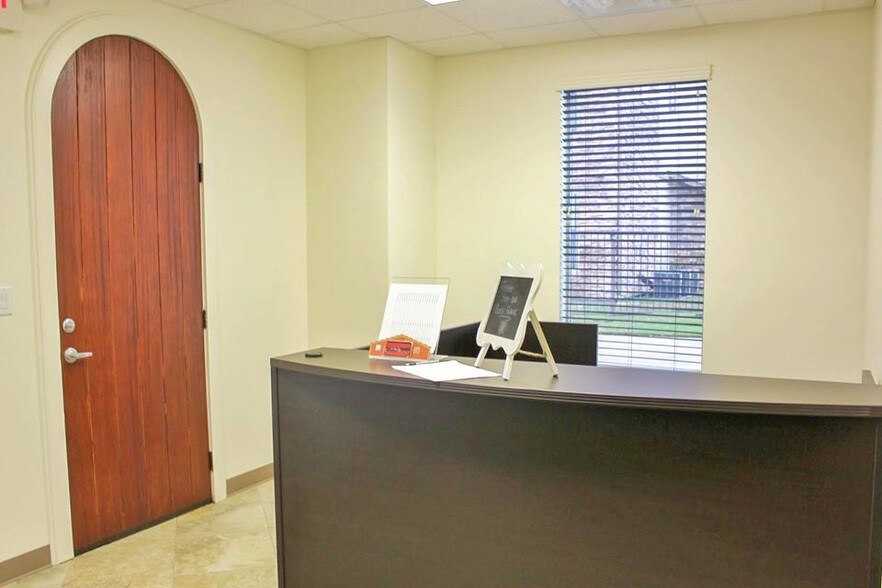 More Photos Of 524 Westgreen Blvd, Katy Medical For Lease