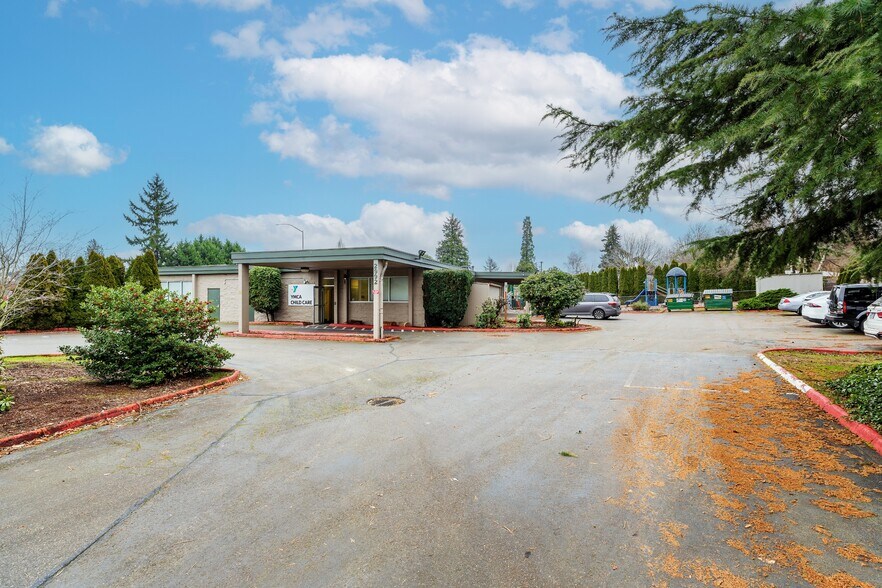 More Photos Of 2992 SE Monroe St, Milwaukie Daycare Center For Sale