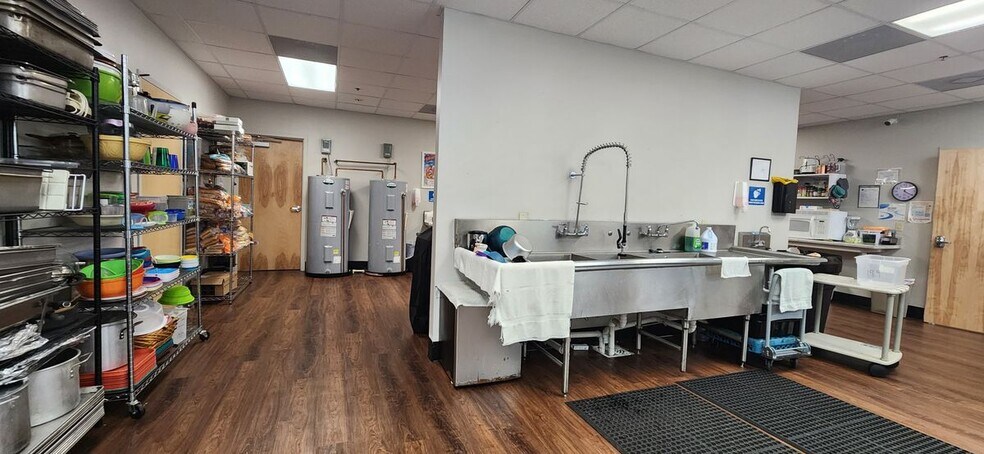 More Photos Of 2200 N Palafox St, Pensacola Medical For Sale