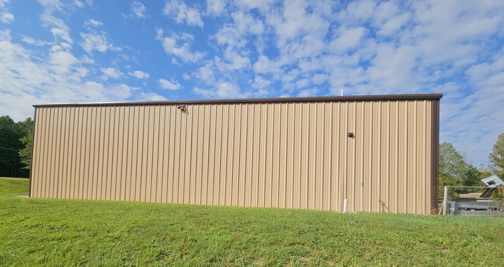 More Photos Of 2485 Lithonia Industrial Blvd, Lithonia Warehouse For Sale