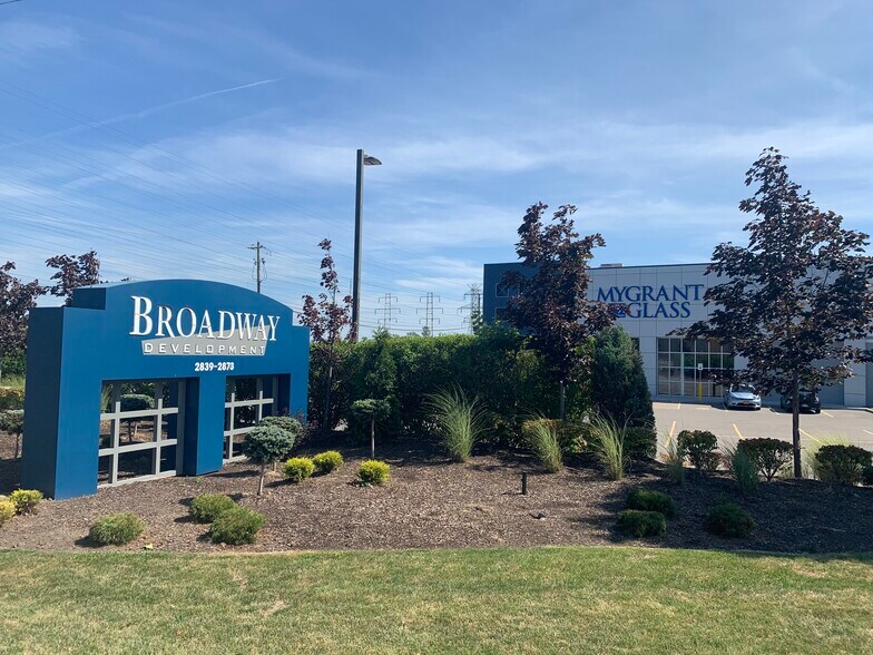More Photos Of 2839 Broadway St, Cheektowaga Warehouse For Lease