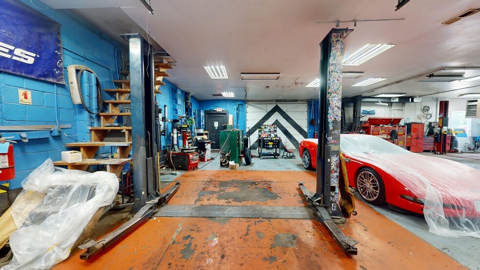 More Photos Of 2020 Chaneyville Rd, Owings Auto Repair For Sale