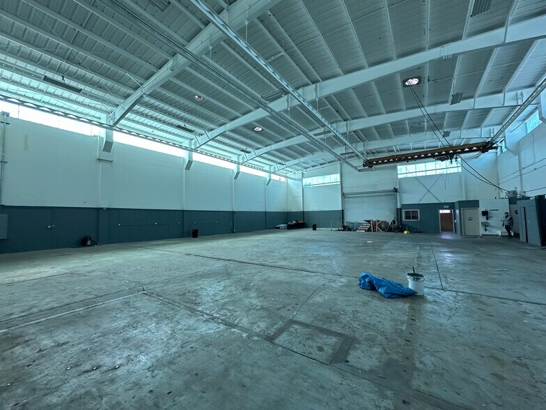More Photos Of 1475 Yosemite Ave & 1450 Armstrong Ave, San Francisco Manufacturing For Lease