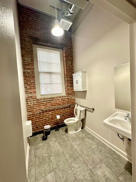 More Photos Of 209 West St, Annapolis Office For Lease