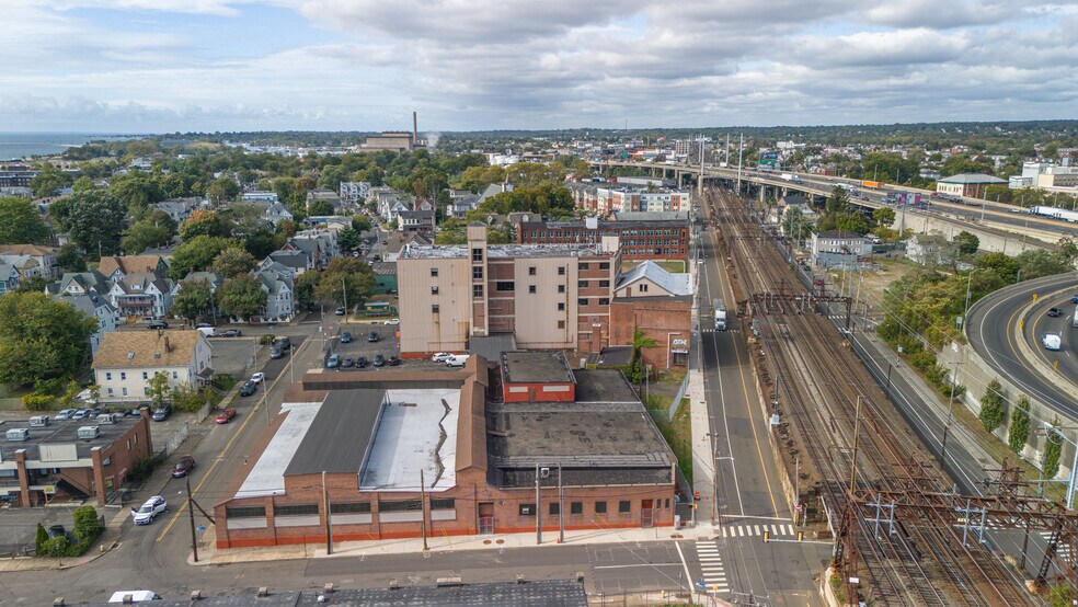 More Photos Of 275 Warren St, Bridgeport Warehouse For Sale