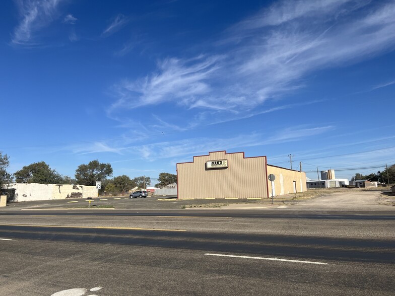 Primary Photo Of 1403 E Waylon Jennings Blvd, Littlefield Light Distribution For Lease