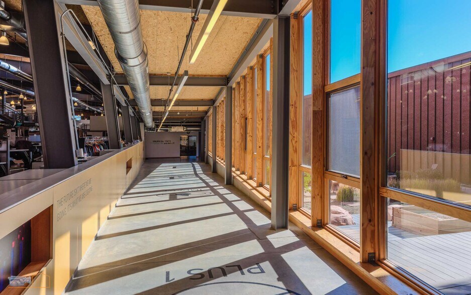 More Photos Of 101 S Taylor Ave, Louisville Warehouse For Lease