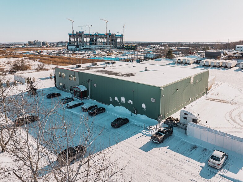 More Photos Of 500 Montée Labossière, Vaudreuil-dorion Service For Sale