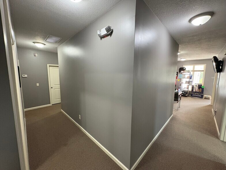 More Photos Of 10534-10536 Coldwater Rd, Fort Wayne Office For Lease