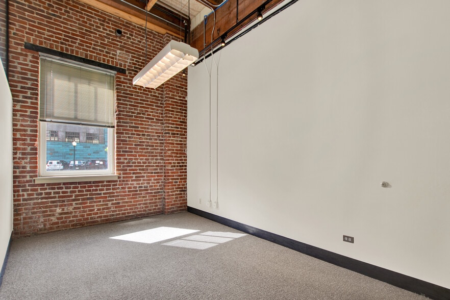 More Photos Of 1800 15th St, Denver Loft Creative Space For Sale