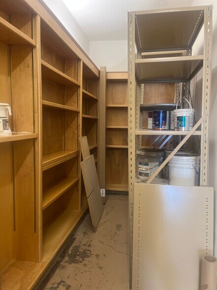 More Photos Of 4221 W Eisenhower Blvd, Loveland General Retail For Lease