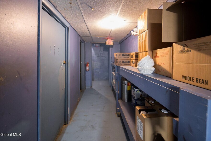 More Photos Of 855 Hoosick St, Troy Restaurant For Sale