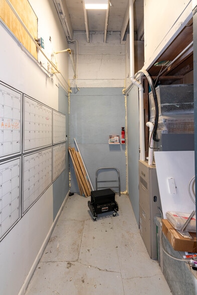 More Photos Of 1401 Clipper Heights, Baltimore Warehouse For Sale