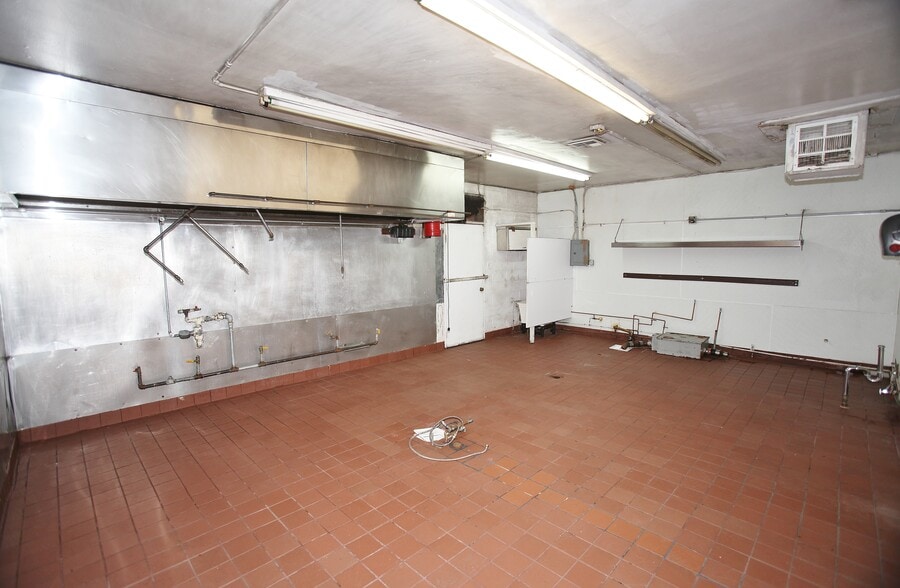 More Photos Of 821 Sycamore Ave, Hayward Restaurant For Lease