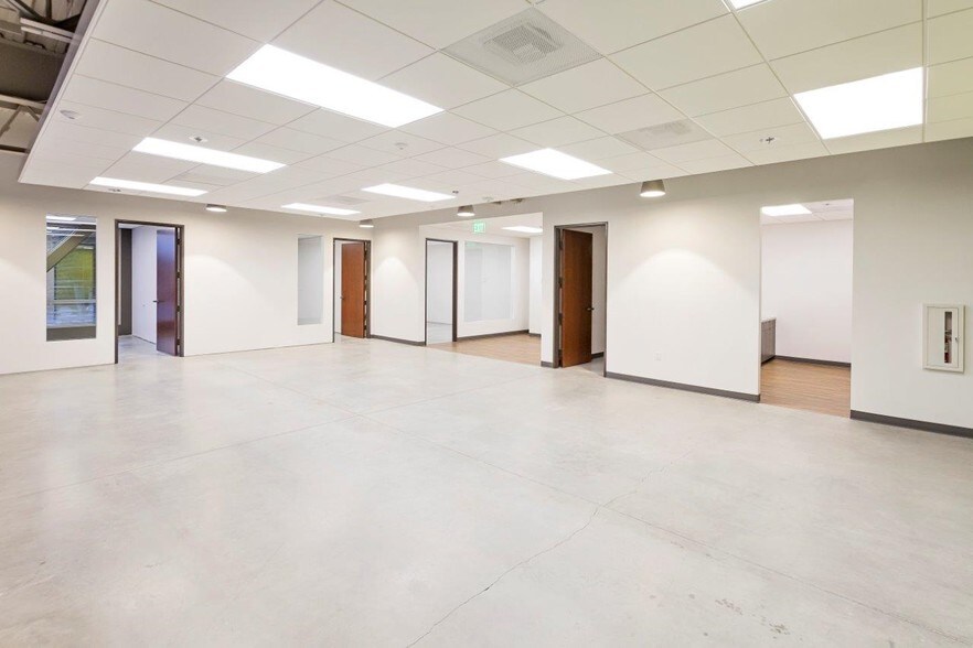 More Photos Of 2173 Salk Ave, Carlsbad Unknown For Lease