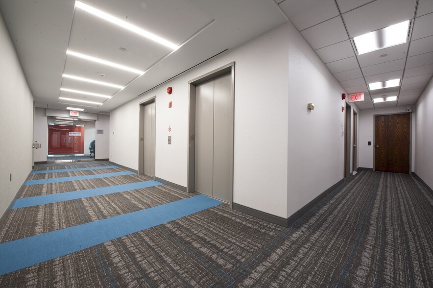 More Photos Of 5904 Richmond Hwy, Alexandria Office For Lease