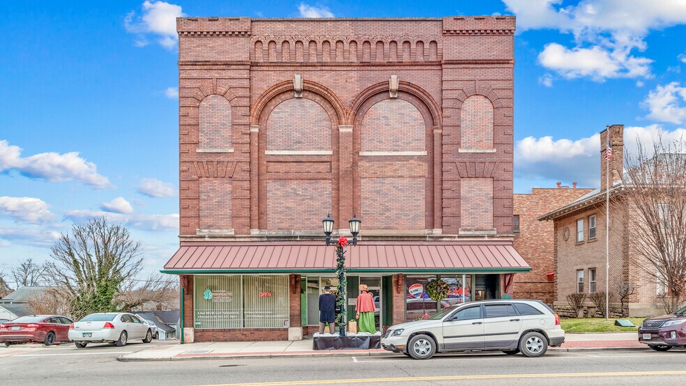 More Photos Of 927 Wheeling Ave, Cambridge Medical For Lease