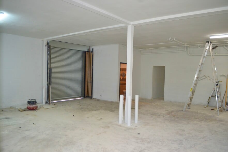 More Photos Of 9233 Charles Smith Ave, Rancho Cucamonga Flex For Lease