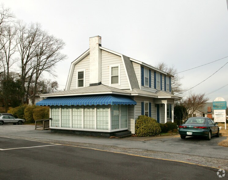 More Photos Of 710 Laurens Rd, Greenville Office For Sale
