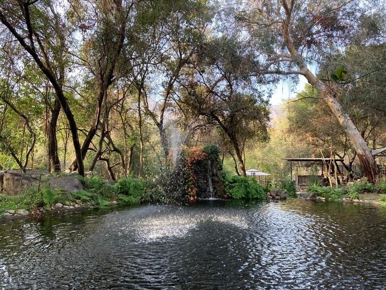 More Photos Of 42975 Sierra Dr, Three Rivers Hotel For Sale