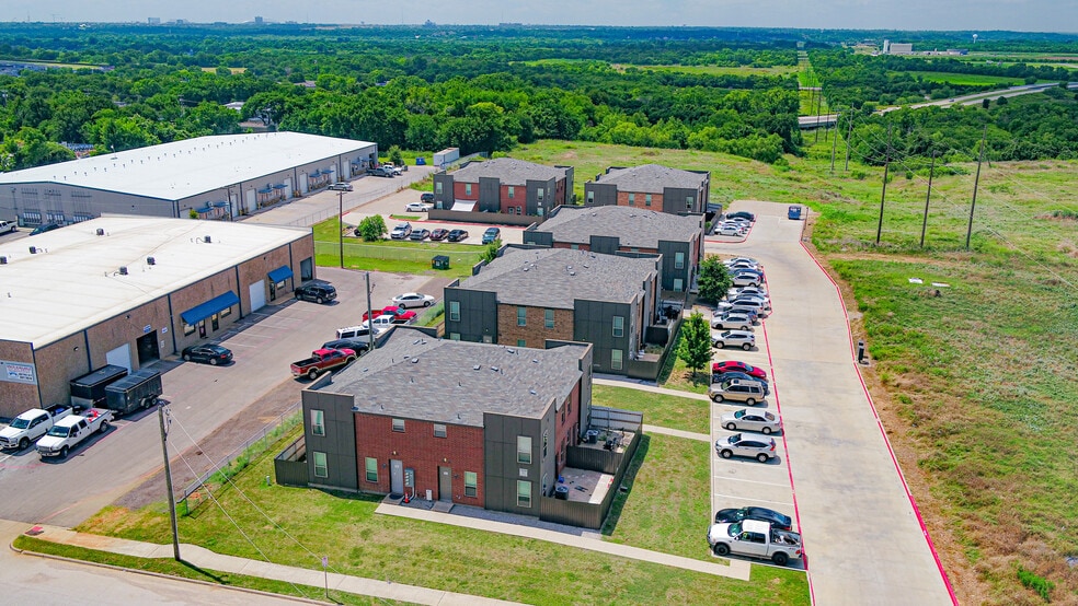 More Photos Of 3601 Valley Vista Dr, Hurst Apartments For Sale