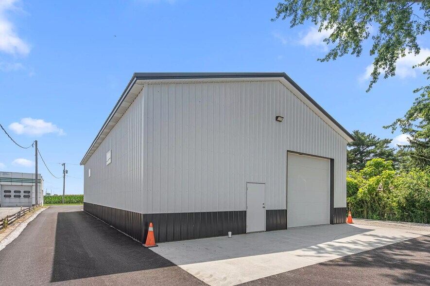 More Photos Of 409 N Ohio St, Wanatah Industrial For Sale