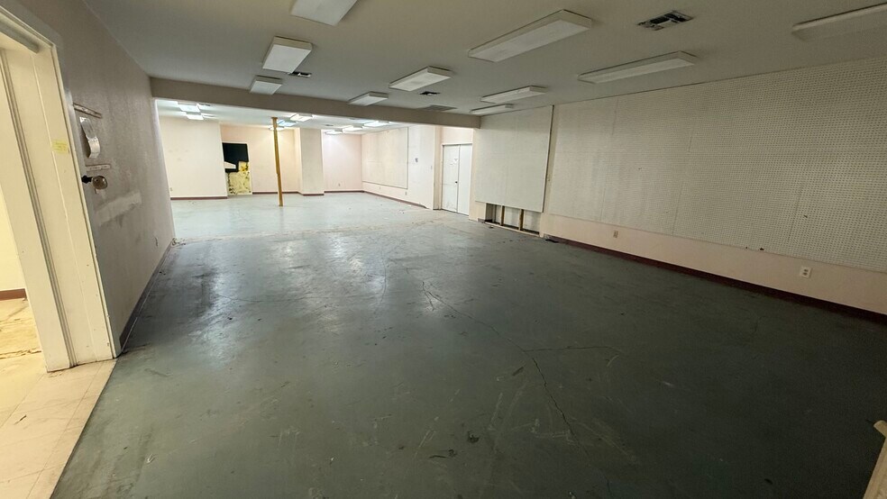 More Photos Of 1718 S 28th Ave, Edinburg Warehouse For Lease