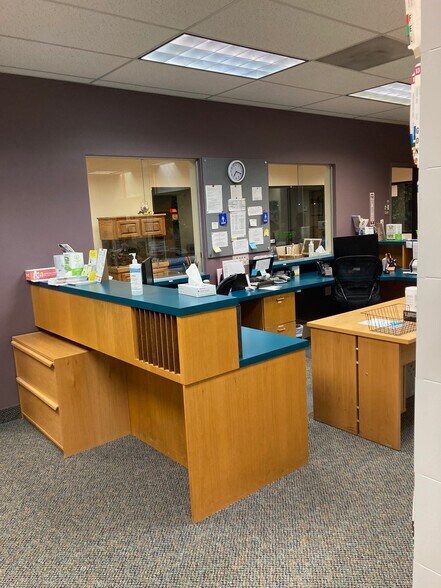 More Photos Of 2150 NE Division St, Gresham Medical For Lease