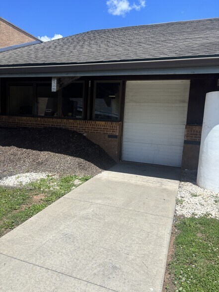 More Photos Of 472 California Rd, Quakertown Manufacturing For Lease