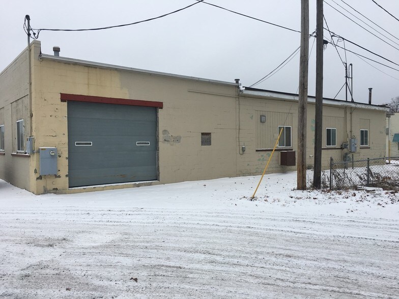 More Photos Of 2632 Park St, Muskegon Heights Warehouse For Sale