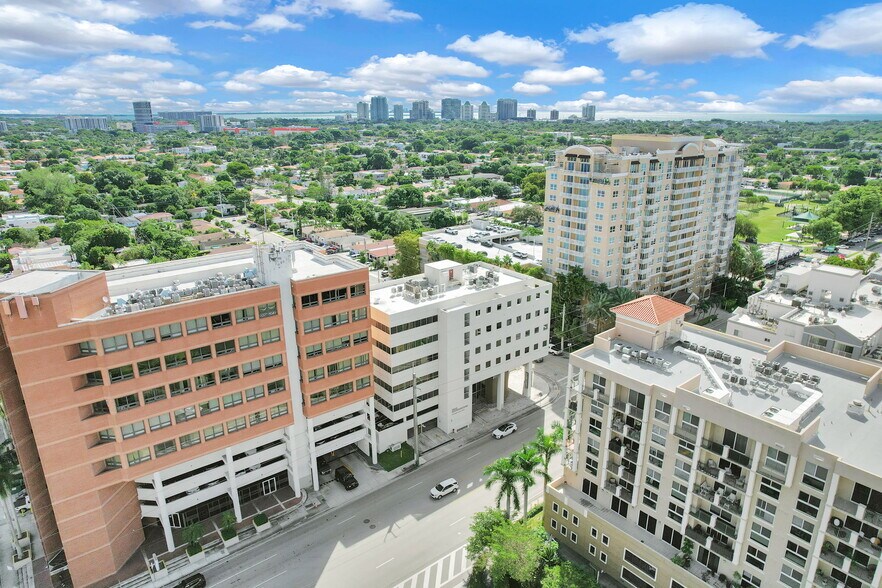 More Photos Of 2645 SW 37th Ave, Miami Medical For Sale