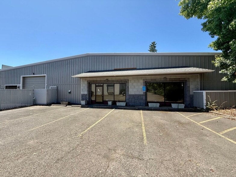 Primary Photo Of 14865 SW 72nd Ave, Tigard Warehouse For Lease